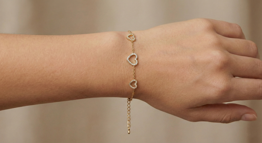 The "Forever Love" Dainty Heart Bracelet